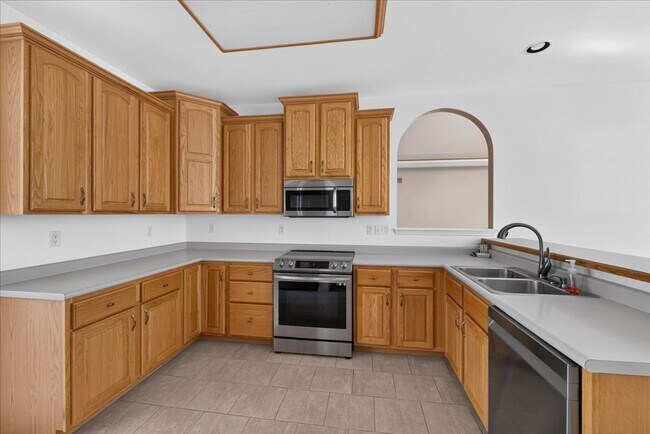 Building Photo - 1519 Prospector Trail