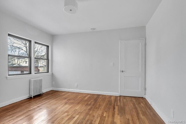 Building Photo - 105 Long Beach Rd