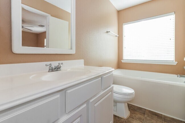 Building Photo - 20515 Fairworth Pl Ln