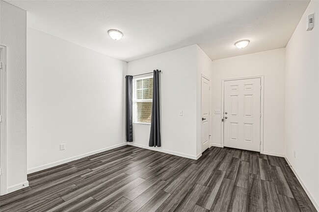 Building Photo - 7311 Roseshine Dr