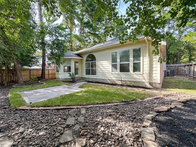 Building Photo - 311 N Rush Haven Cir