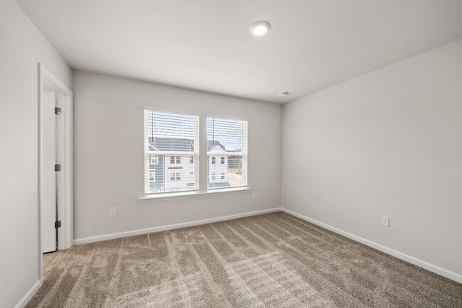 Building Photo - Convenient New Construction Townhome in Durham - Easy commute to RTP, Brier Creek, Airport