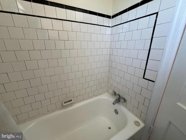 Building Photo - 5601 Colorado Ave NW