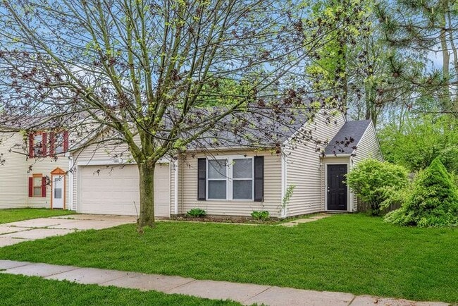 Building Photo - Sweet 3 Bedroom 2 Full Bath in Wayne Township