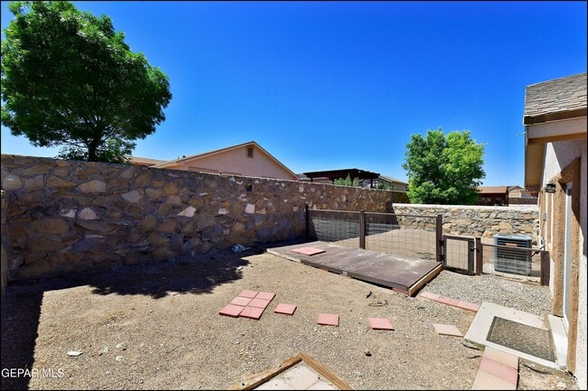 Building Photo - 12976 Enrique Gomez Dr