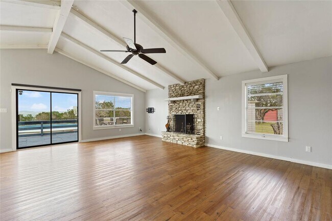 Building Photo - 2351 Skyline Dr