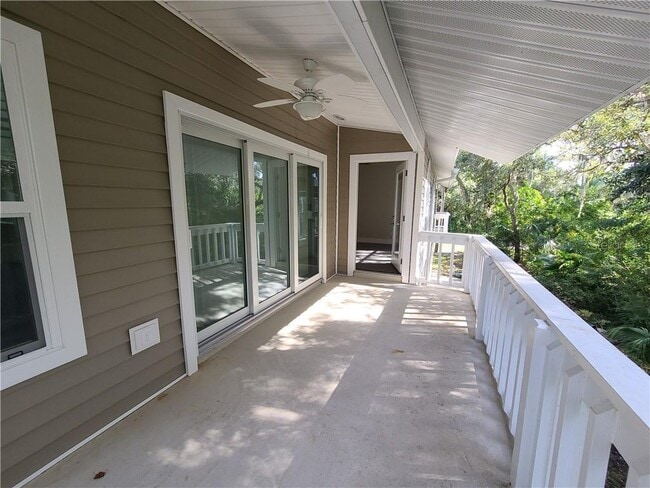 Building Photo - 4970 Marina Palms Dr