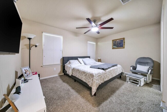 Building Photo - 2919 Iron Range Ct