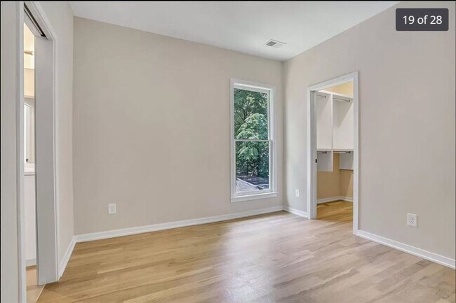 Building Photo - Charming 2BR House in Atlanta
