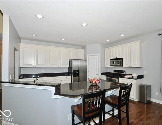 Building Photo - 14080 Plantation Wood Ln