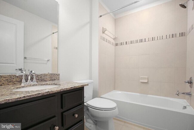 Building Photo - 8643 Rosecrans Ln