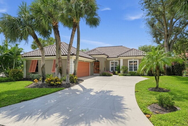Building Photo - Winter season on the Boca Royale golf course, furnished pool home with club membership