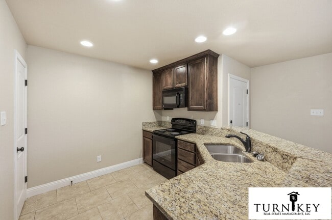Building Photo - 131 Sunburst Ct