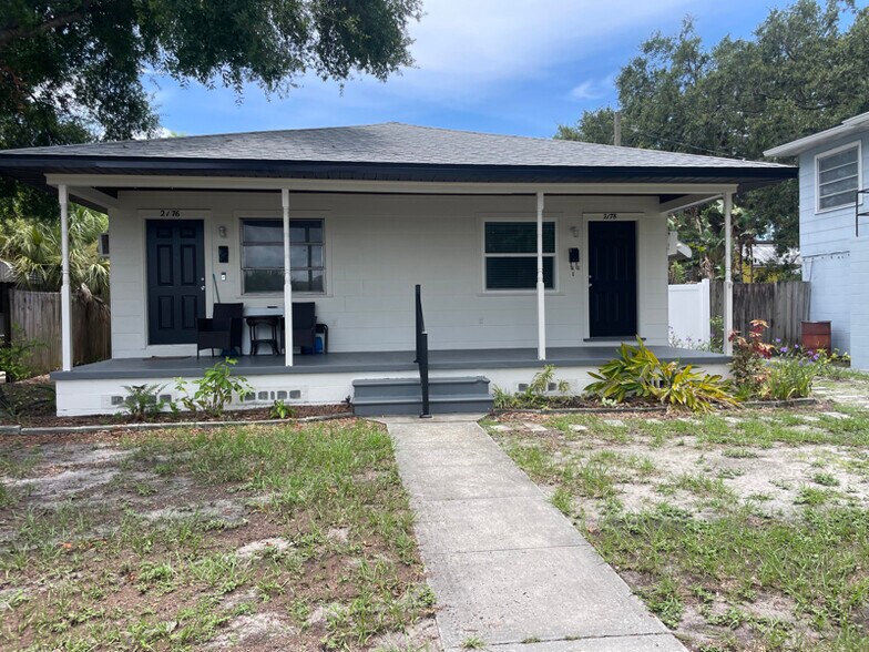 Building Photo - 2176 8th Ave N