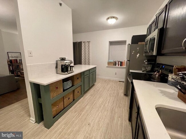 Building Photo - 301 N Darlington St