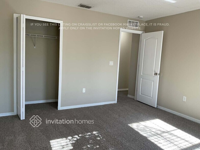 Building Photo - 3174 Burdock Ave