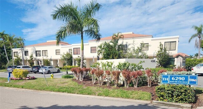 Building Photo - 6290 Bahia Del Mar Cir N