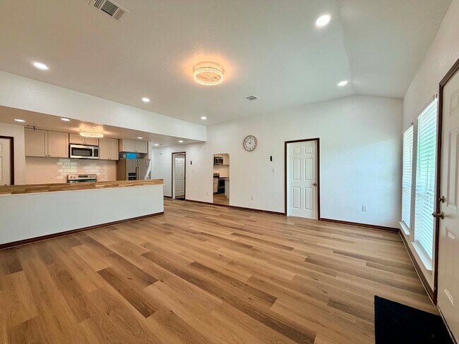 Building Photo - 10715 Carvel Ln