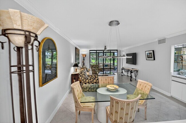 Building Photo - 15362 Strathearn Dr