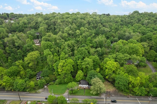 Building Photo - Stunning 2 bedroom home in Wilkins Townshi...
