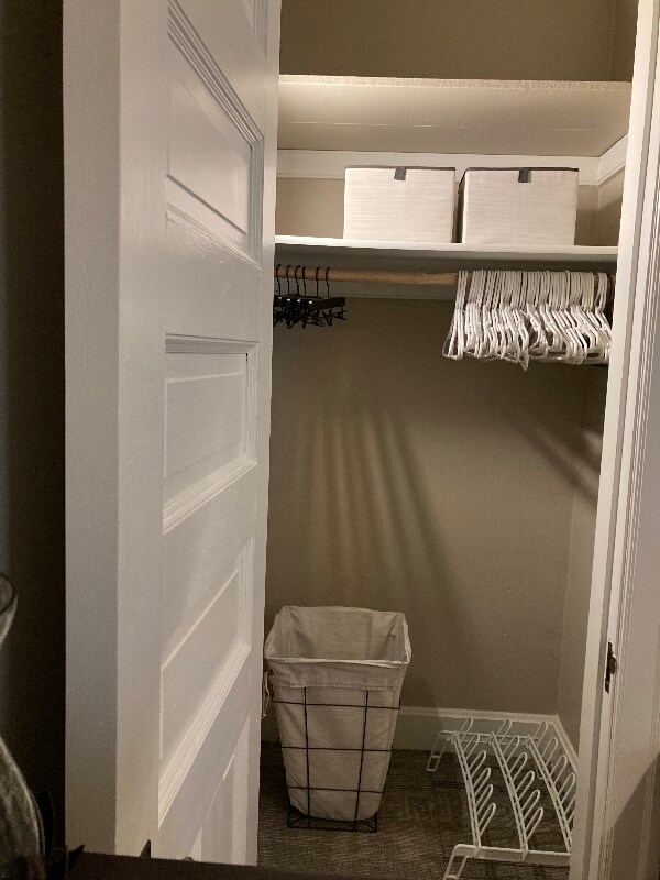 Building Photo - 593 Laurel Ave