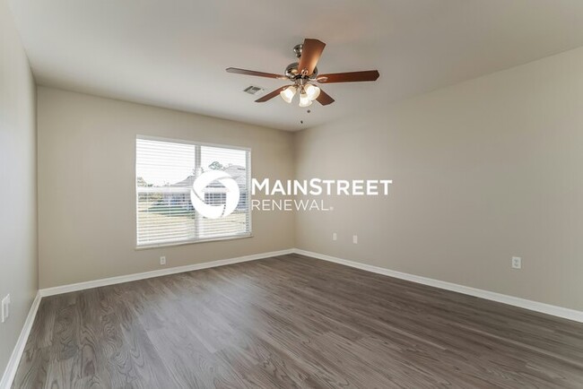 Building Photo - 3 Bedroom Pet-Friendly Home in Cape Coral,...