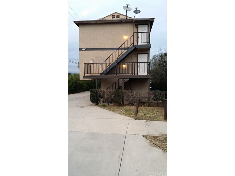 Building Photo - 1113 Circle City Dr