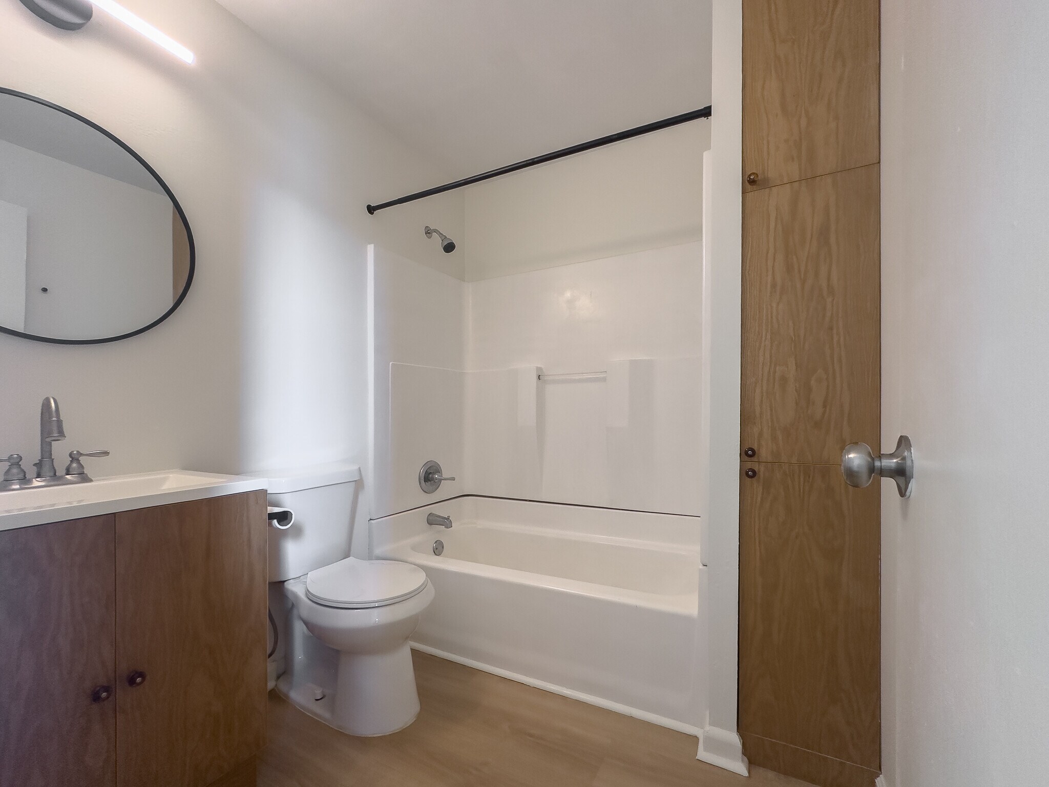 bathroom - 1730 Allen St
