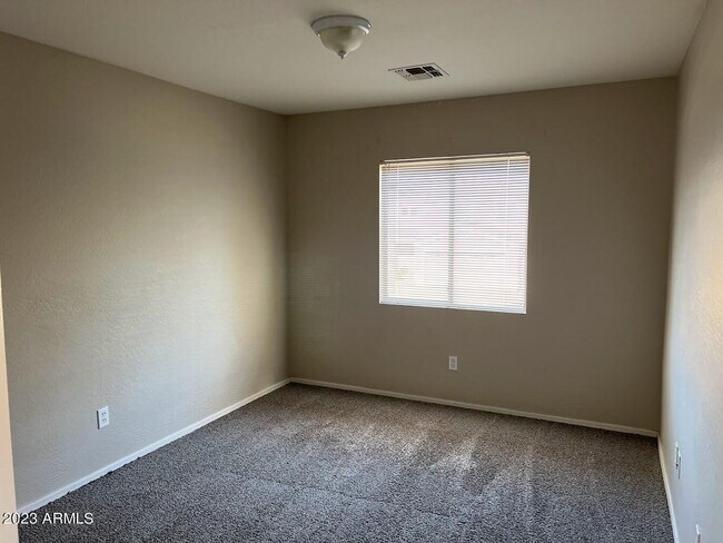 Building Photo - 12809 W Dreyfus Dr