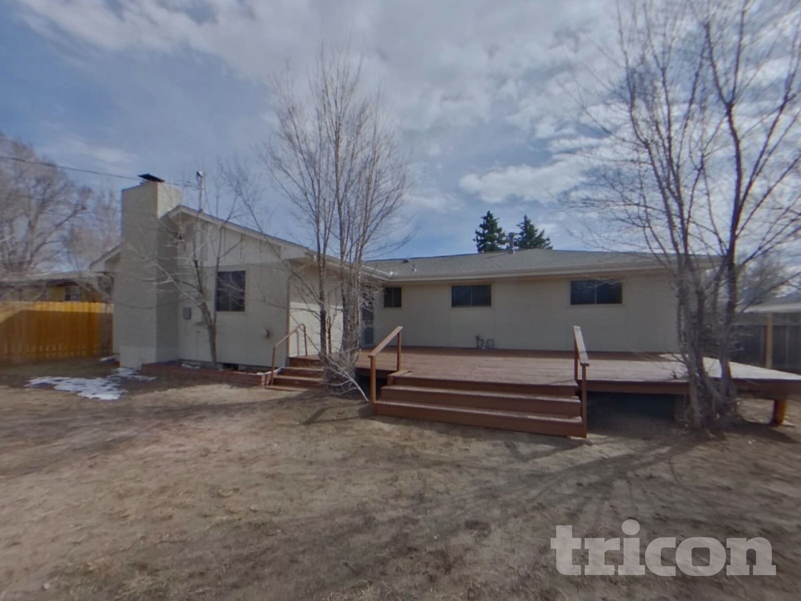 Building Photo - 3514 E La Salle St