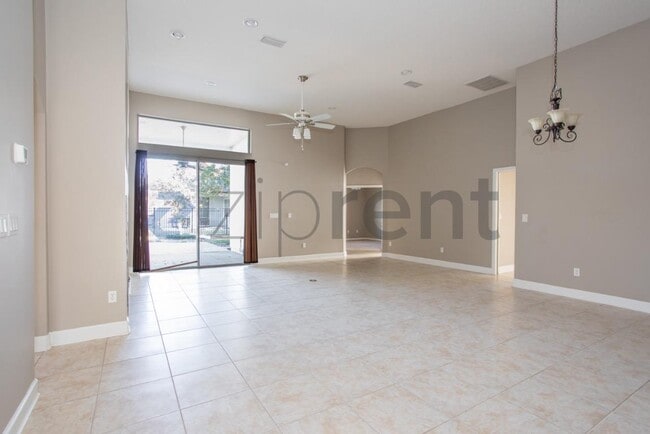 Building Photo - 932 Gallier Pl