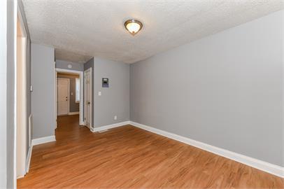 Building Photo - 108 Sylvania Ave