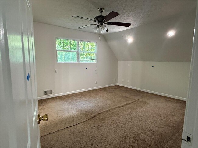 Building Photo - 8439 Lake Dr