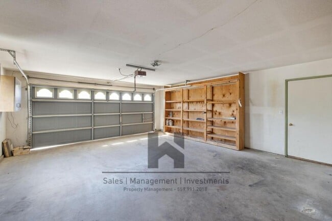 Building Photo - 1796 Pyramid Ave