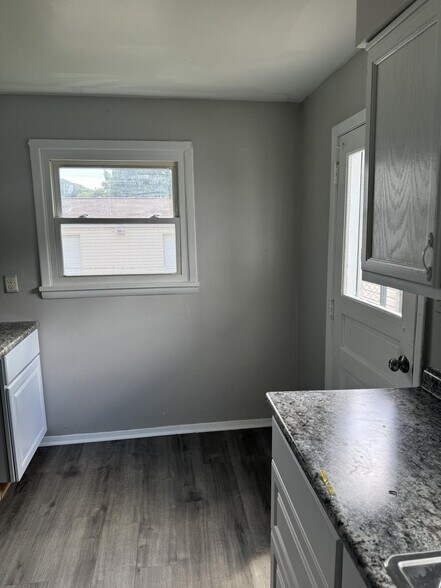 Building Photo - 123 Clinton Ave