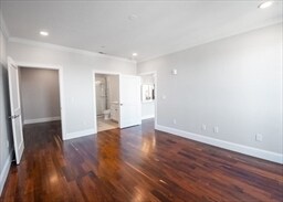 Building Photo - 87 Medford St