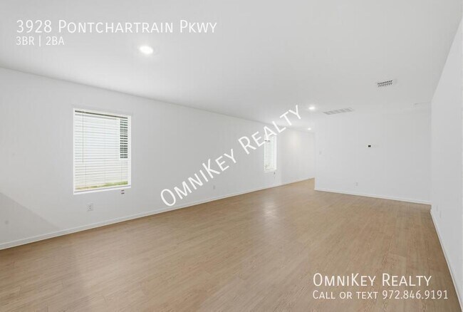 Building Photo - 3928 Pontchartrain Pkwy