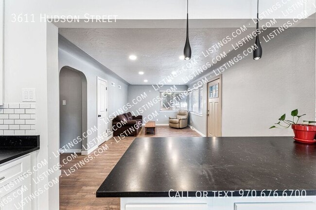 Building Photo - 3611 Hudson St