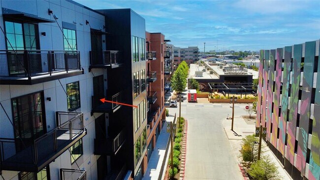 Building Photo - 4315 S Congress Ave