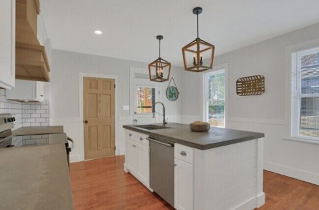 Building Photo - Beautiful 3 Bed, 1.5 Bath Home in Hanover, Pa!