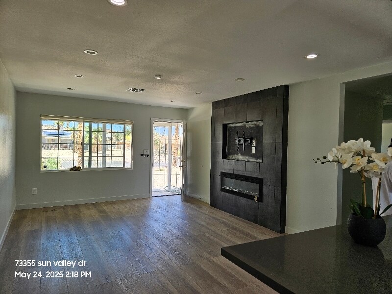 Building Photo - 73355 Sun Valley Dr
