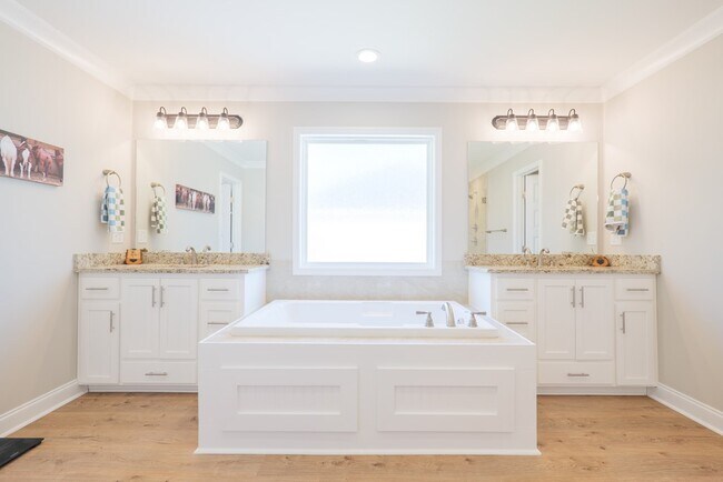 Building Photo - 81 Gatling Way