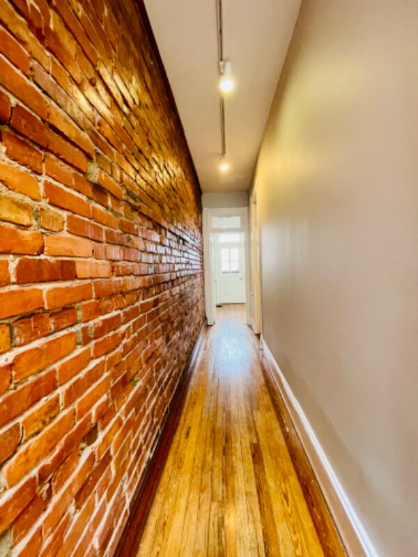 Building Photo - 124 S St NW