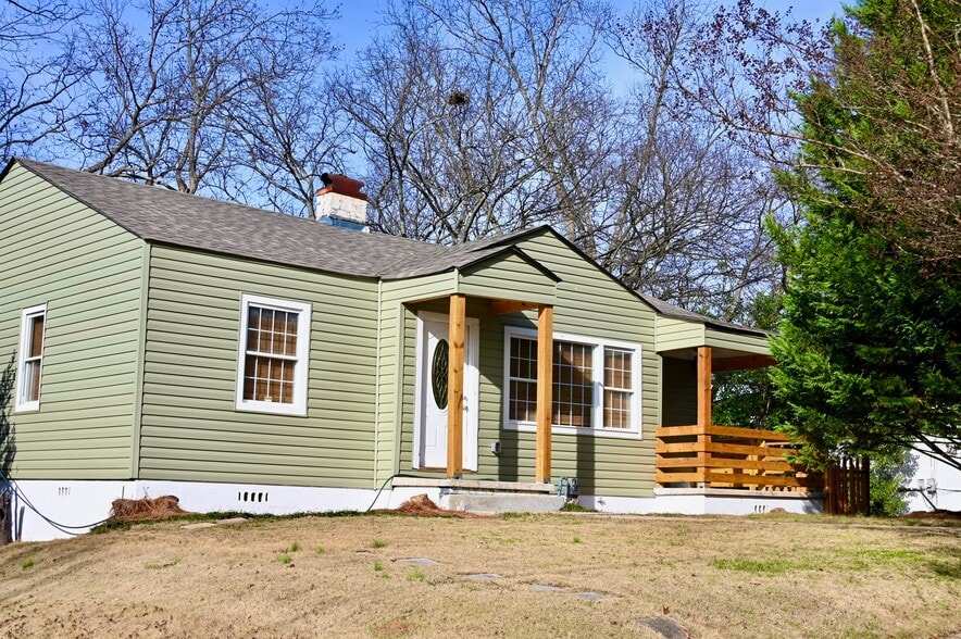 Building Photo - 4448 6th Ave S