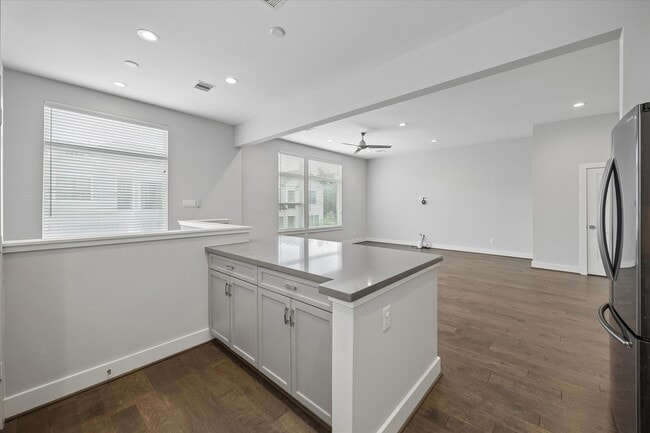 Building Photo - 2310 Langston St