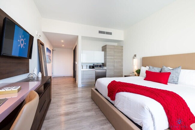 Building Photo - 327 Pierce St