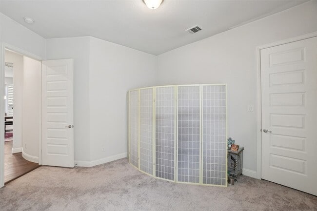 Building Photo - 6209 Verbena Ln