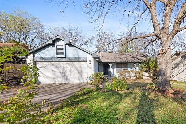 Building Photo - 8704 Birmingham Dr