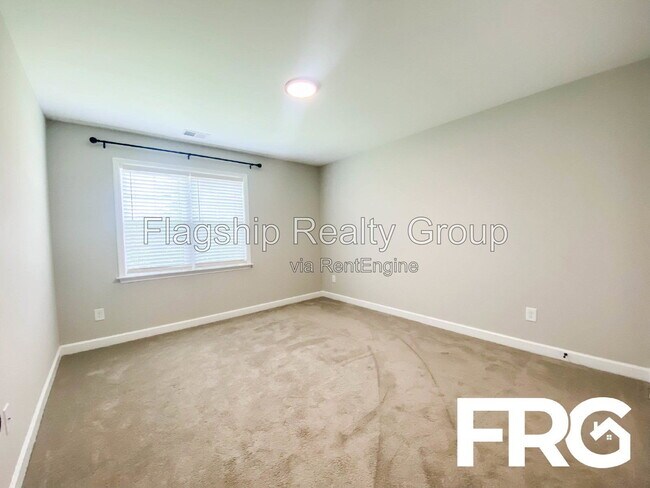 Building Photo - 101 Muirfield Pl
