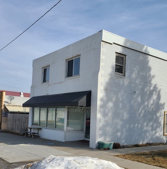 Building Photo - 1325 6th St